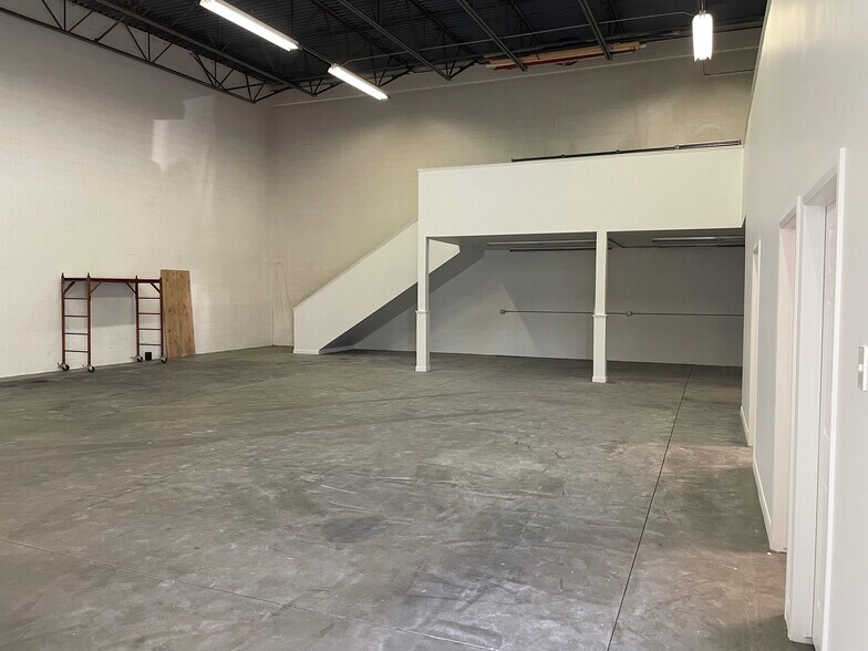 More Photos Of 25 N 400 W, North Salt Lake Warehouse For Lease