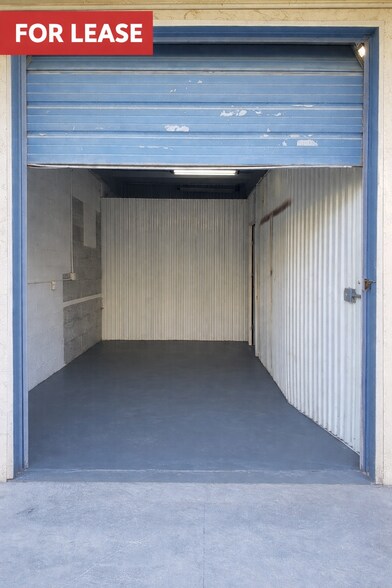 More Photos Of 5800 Houchin St, Naples Self Storage For Lease