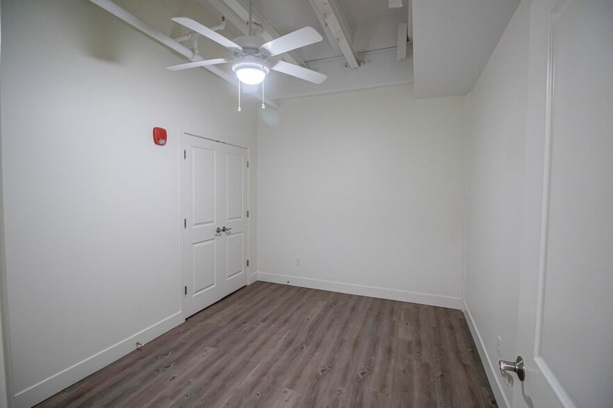 More Photos Of 615 Ferry St, Lafayette Apartments For Sale