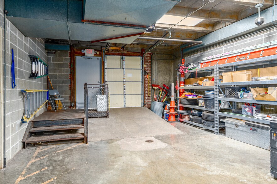 More Photos Of 1525 S Broadway, Saint Louis Office Residential For Sale