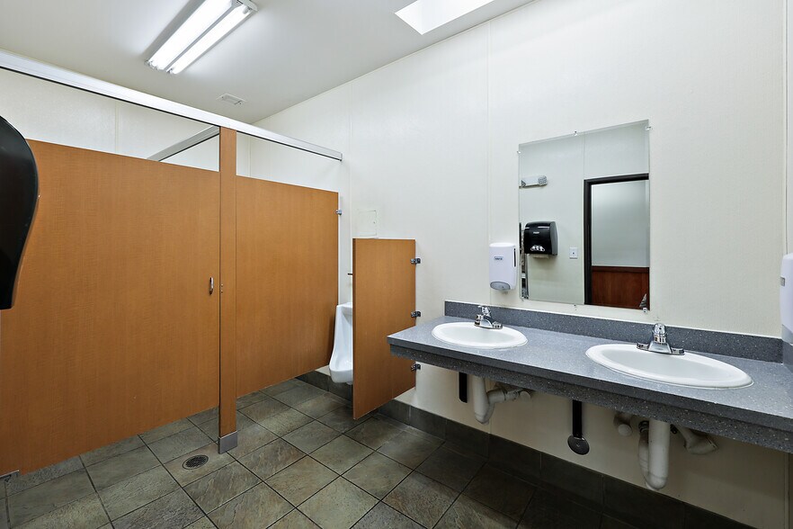 More Photos Of 310 S Boulder Hwy, Henderson Fast Food For Lease