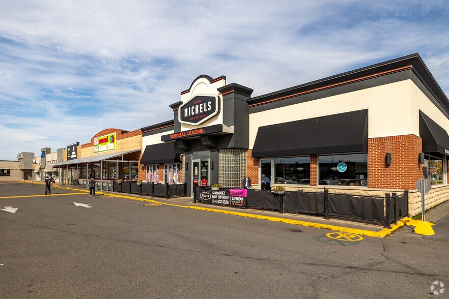 More Photos Of 1993-2169 Boul Marcel Laurin, Montréal Unknown For Lease