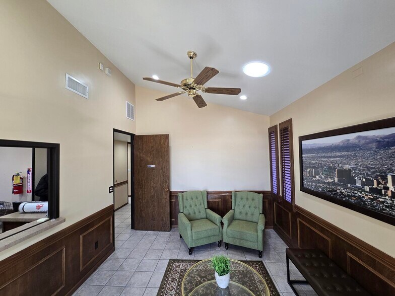 More Photos Of 1201 E Schuster Ave, El Paso Medical For Sale