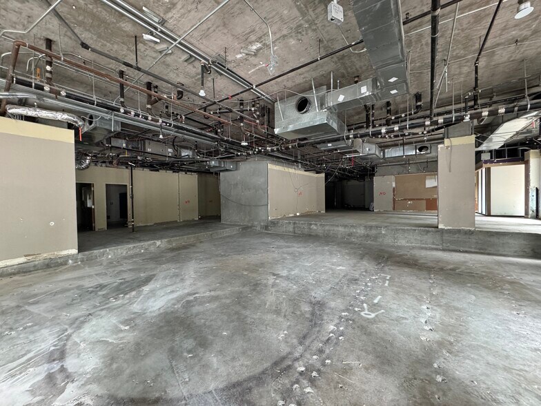 More Photos Of 1435 India St, San Diego Apartments For Lease