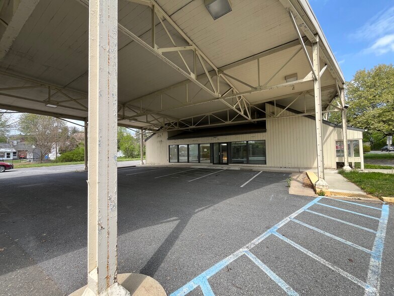 More Photos Of 601 E Main St, Kutztown Bank For Sale