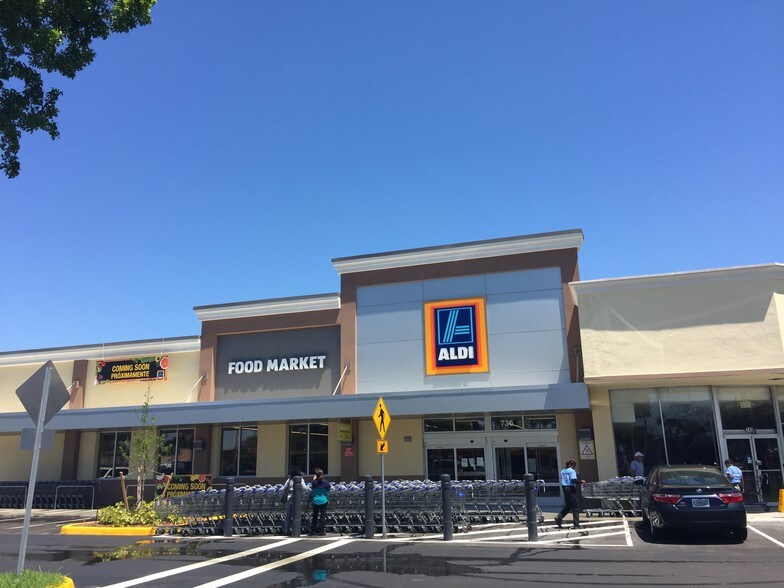 More Photos Of 705-761 NE 167th St, Miami Unknown For Lease