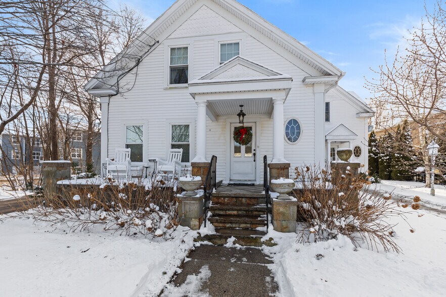 More Photos Of 1171 Washington St, Weymouth Office Residential For Sale