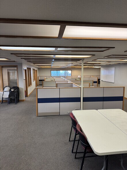 More Photos Of 151 Stewart Rd SW, Sumner Office For Lease