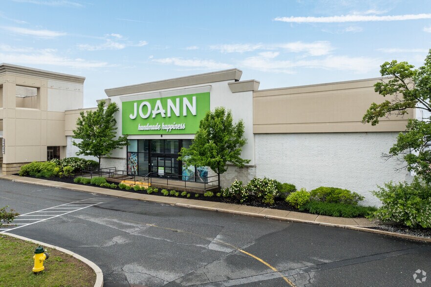 More Photos Of Route 724 @ Rt 100, Pottstown Unknown For Lease