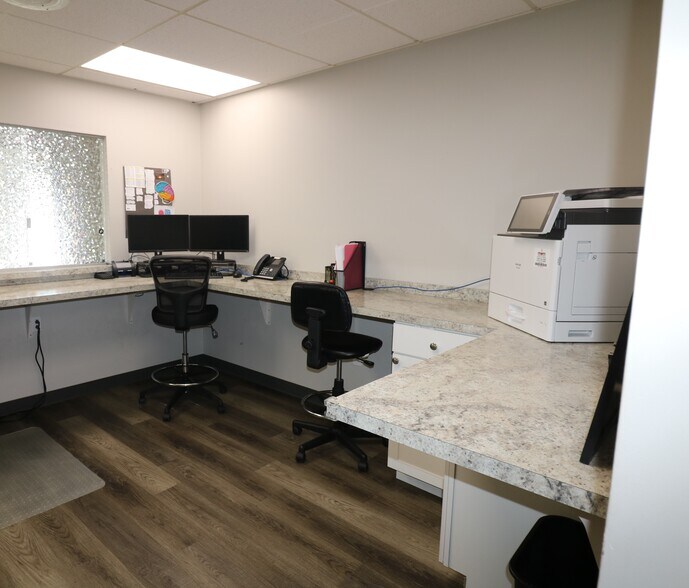 More Photos Of 34 Executive Dr, Norwalk Medical For Sale