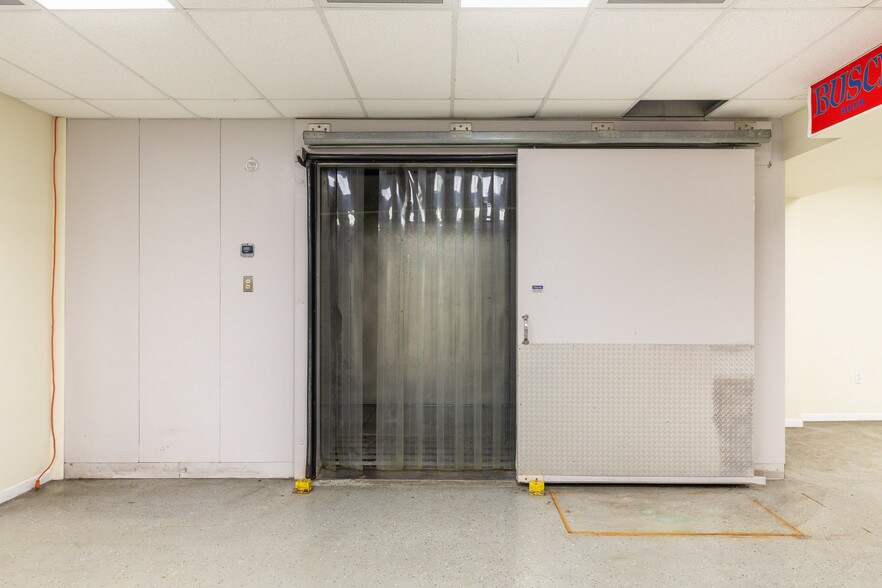 More Photos Of 11485 N Territorial Rd, Dexter Freestanding For Sale