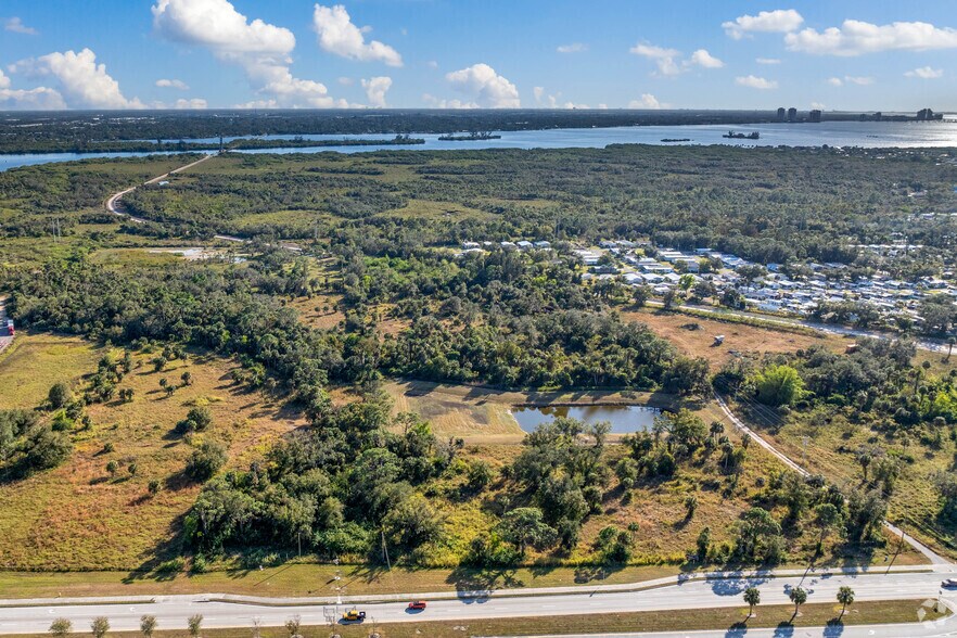 More Photos Of 8360 Bayshore Rd., North Fort Myers Land For Sale