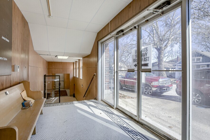 More Photos Of 3001 Connor Ave, Kansas City Specialty For Sale