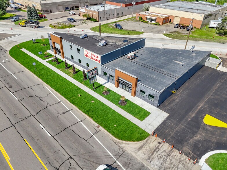 More Photos Of 34001 Groesbeck Hwy, Clinton Township Freestanding For Sale