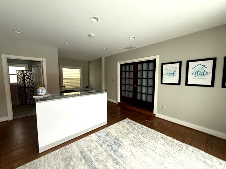 Primary Photo Of 256 S Water St, Marine City Storefront Retail Residential For Lease