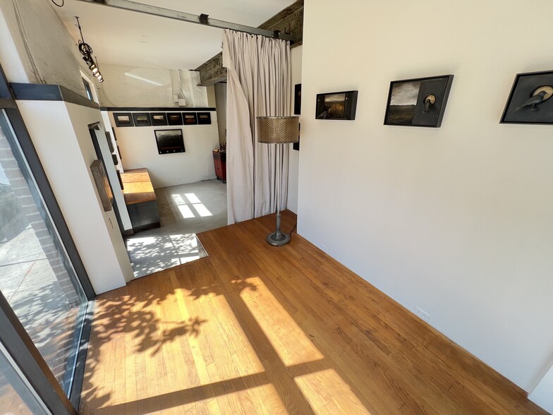 More Photos Of 1438-1442 Light St, Baltimore Showroom For Sale