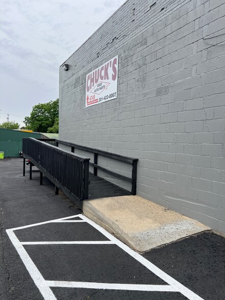 More Photos Of 4743 Clifton Rd, Temple Hills Warehouse For Sale