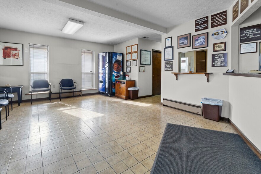 More Photos Of 3520 N Shadeland Ave, Indianapolis Industrial For Sale