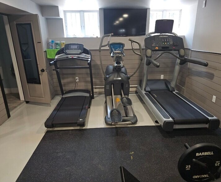 More Photos Of 241 S 5th St, Reading Apartments For Sale