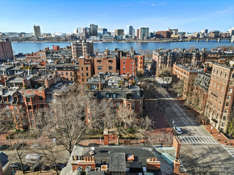 More Photos Of 164 Marlborough St, Boston Dormitory For Sale