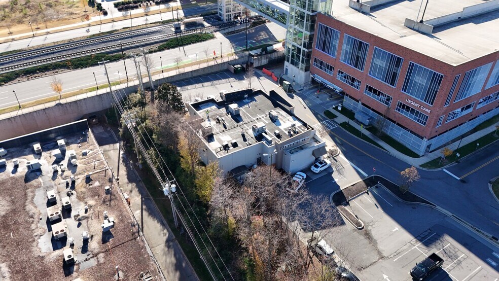 More Photos Of 9321 Jw Clay Blvd, Charlotte Restaurant For Lease