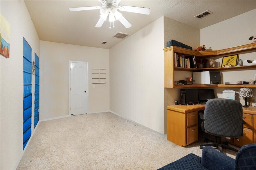 More Photos Of 1150 Platter Cutoff Rd, Calera Flex For Sale