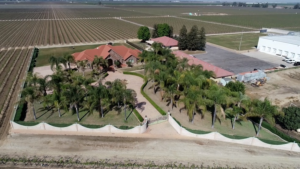 More Photos Of 13002 Zachary Ave, McFarland Specialty For Sale