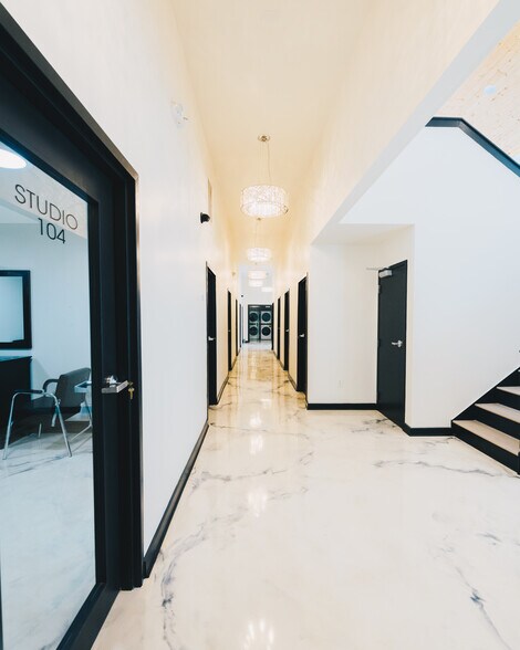 More Photos Of 731 Sandtown Rd SW, Marietta Storefront Retail Office For Sale