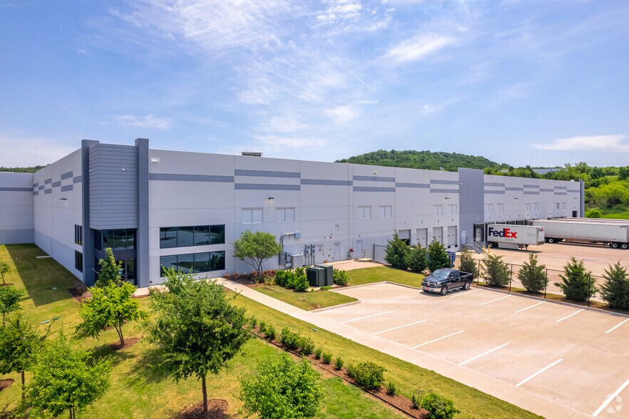 4910 Merrifield Rd, Dallas, TX 75236 Distribution For Sale