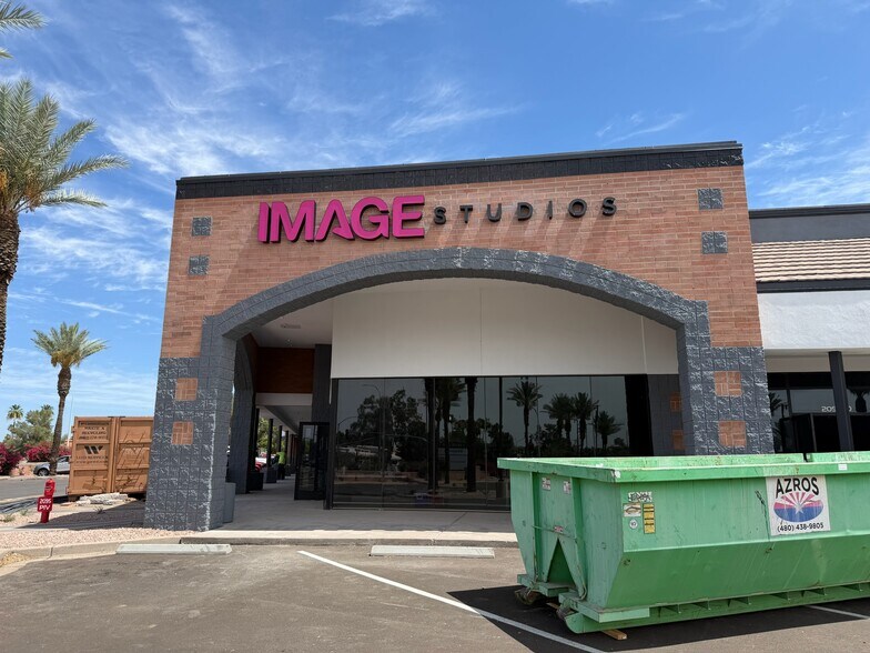 More Photos Of 2055 N Alma School Rd, Chandler Unknown For Lease