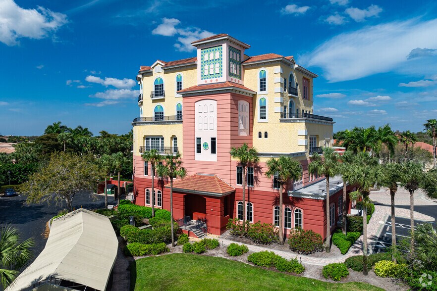 More Photos Of 9045 Strada Stell Ct, Naples Office For Lease