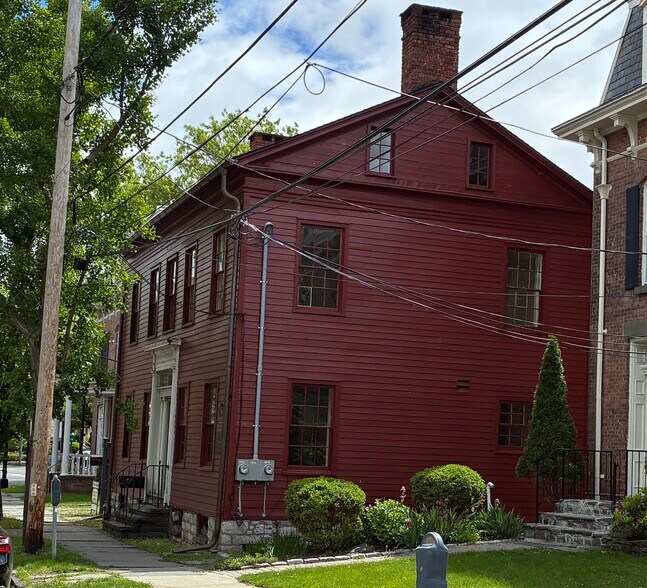 More Photos Of 8 Pearl St, Kingston Loft Creative Space For Sale