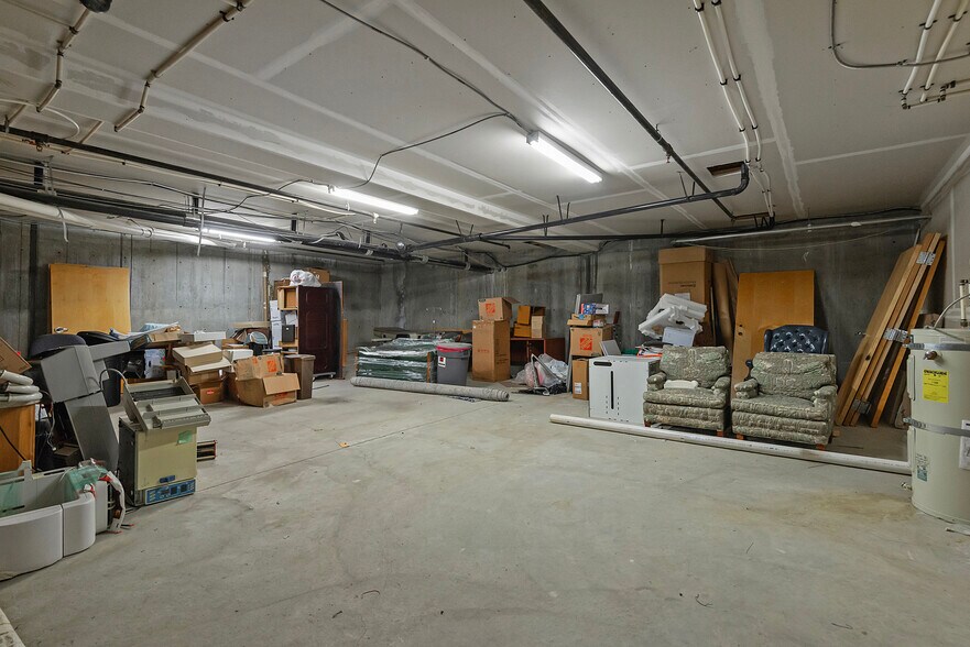 More Photos Of 7370-7430 Creek Rd, Midvale Office For Sale