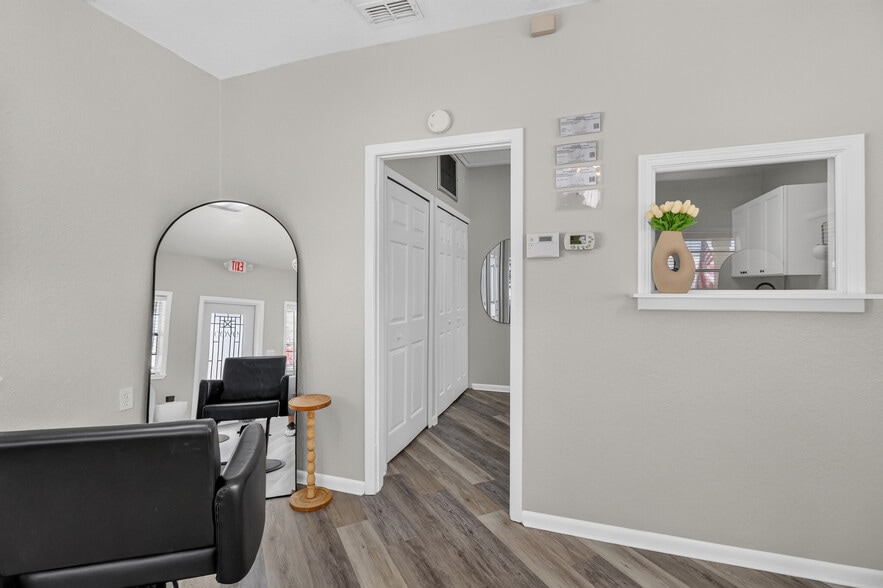 More Photos Of 119 Main St, Auburndale Storefront Retail Office For Sale