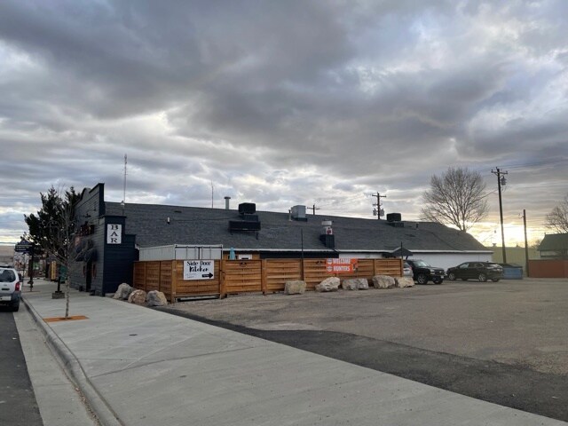 More Photos Of 420 Yampa Ave, Craig Restaurant For Sale