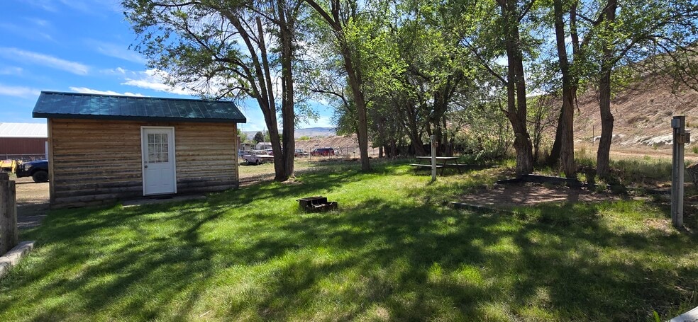 More Photos Of 204 US Highway 20 S, Thermopolis Manufactured Housing Mobile Home Park For Sale