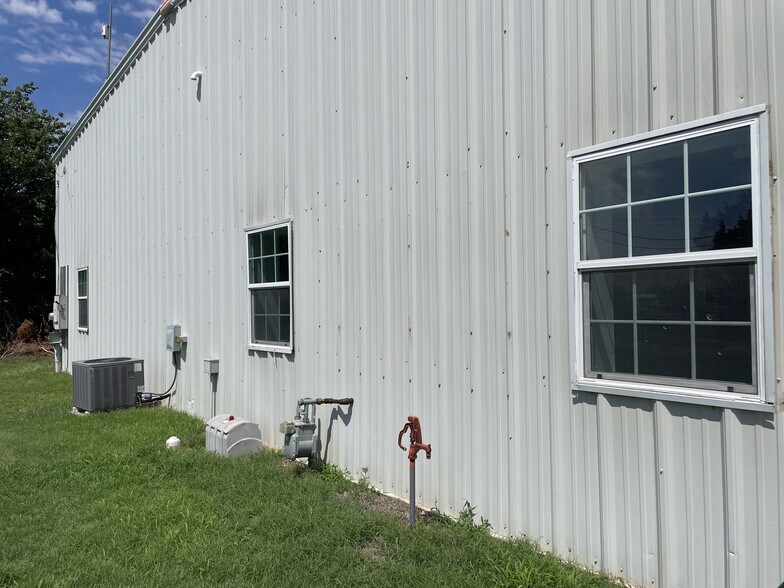 More Photos Of 4119 Shady Ln, Enid Light Distribution For Sale