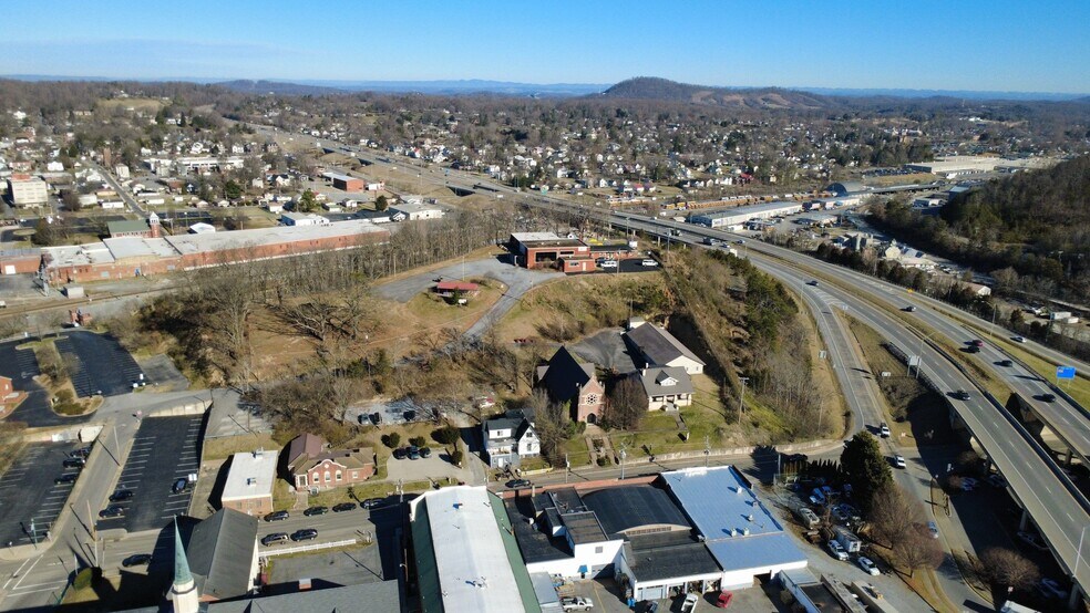 More Photos Of 227 Library Ln, Johnson City Specialty For Sale