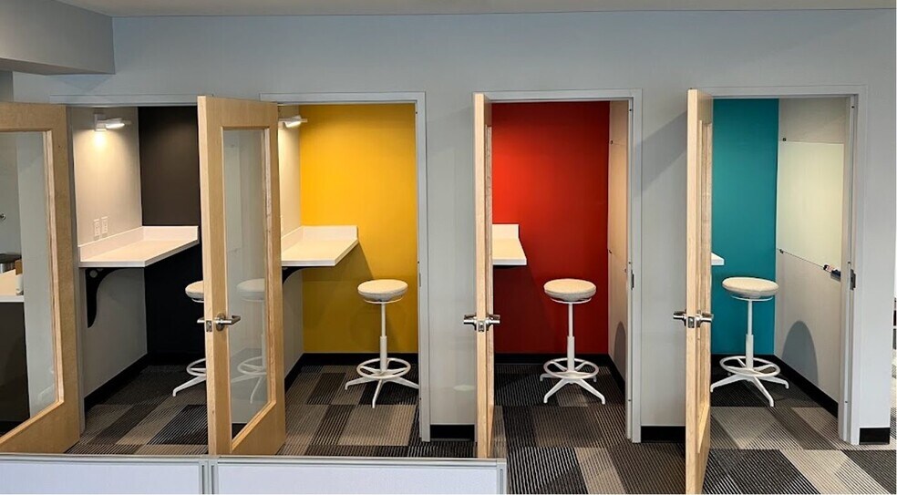 More Photos Of 2002 Madison St, Everett Coworking Space