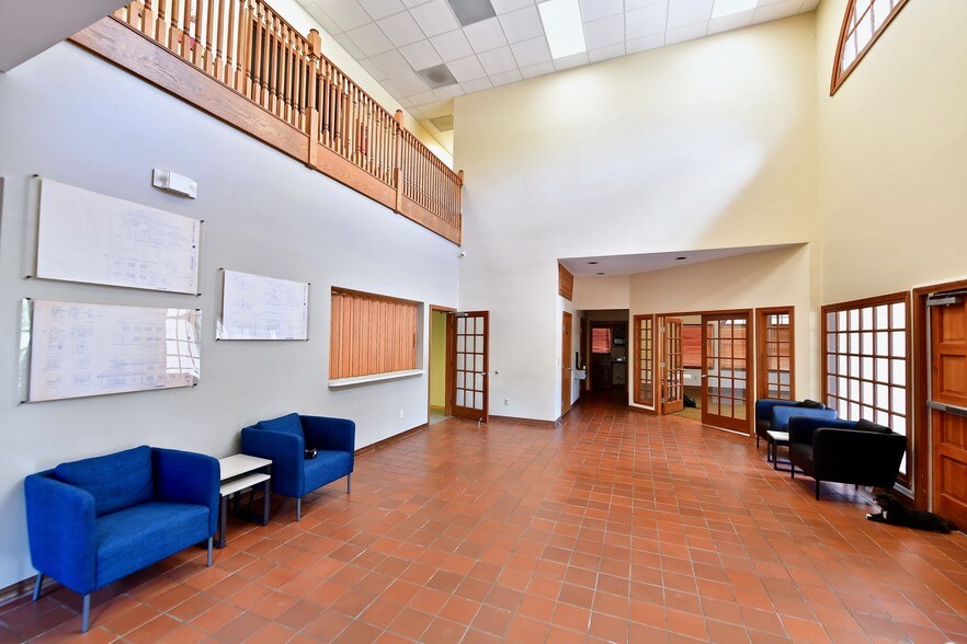 More Photos Of 1734 Kingsley Ave, Orange Park Office For Lease