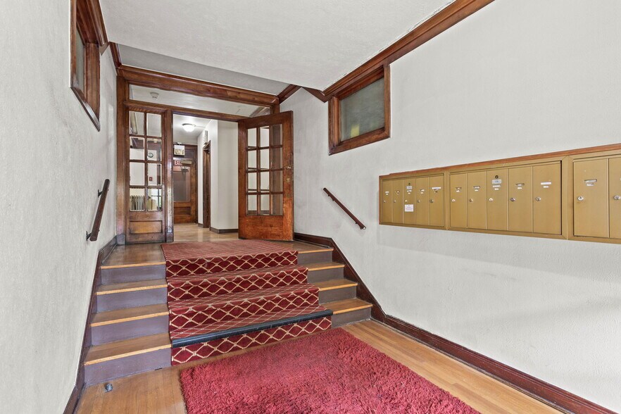 More Photos Of 702 S Bernard, Spokane Apartments For Sale