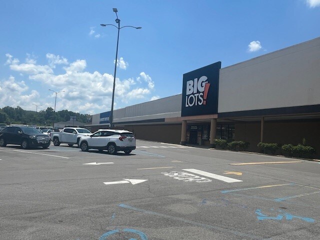 More Photos Of 3225 Rainbow Dr, Rainbow City Unknown For Lease