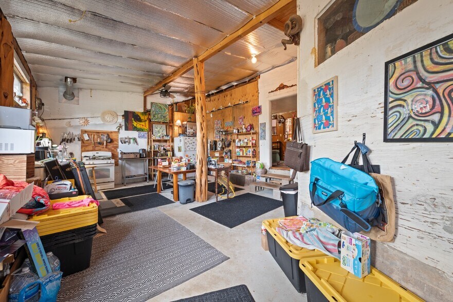 More Photos Of 501 Limestone Ln, Driftwood Specialty For Sale