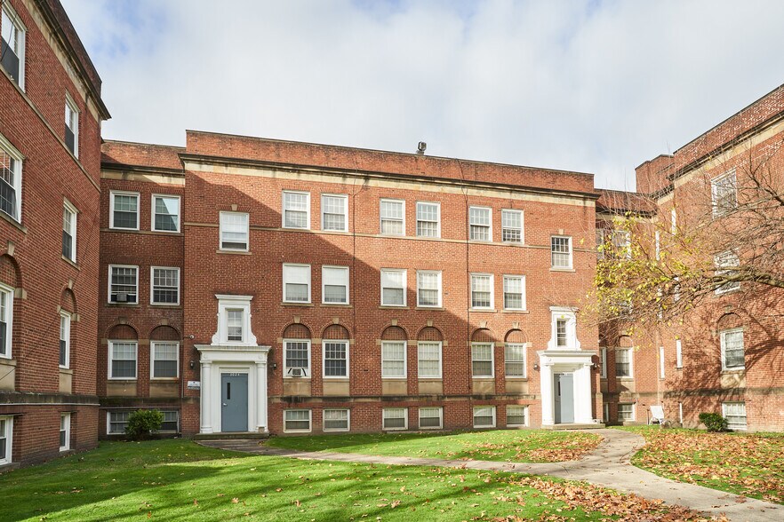 More Photos Of 3016 S Moreland Blvd, Cleveland Multifamily For Sale