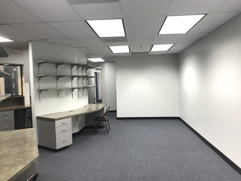 More Photos Of 1310 W St Marys Rd, Tucson Medical For Lease