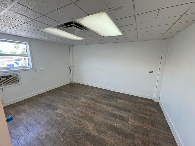 More Photos Of 1010 N 20th Ave, Hollywood Light Manufacturing For Lease