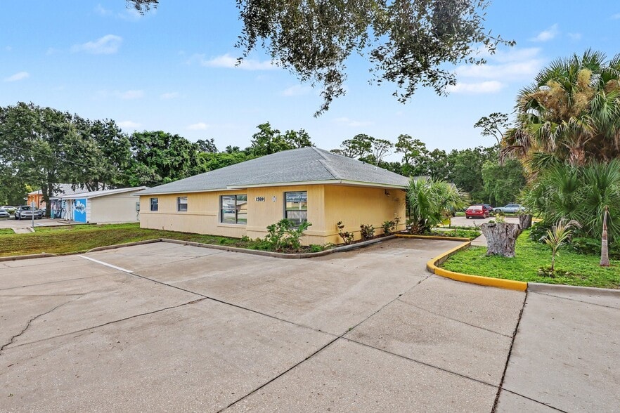 More Photos Of 1589 S Wickham Rd, West Melbourne Medical For Sale