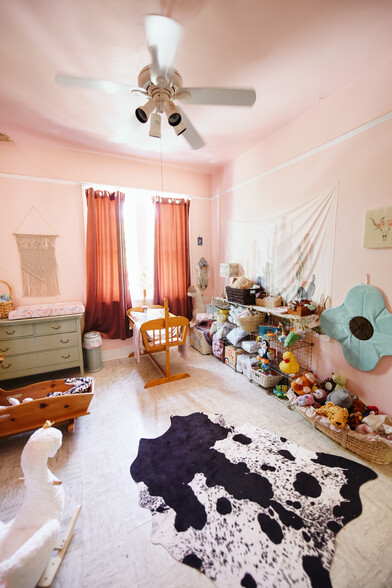 More Photos Of 200 E Vista St, Bisbee Movie Radio TVStudio For Sale