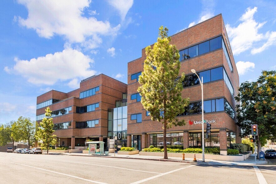 Primary Photo Of 601 S Glenoaks Blvd, Burbank Office For Lease
