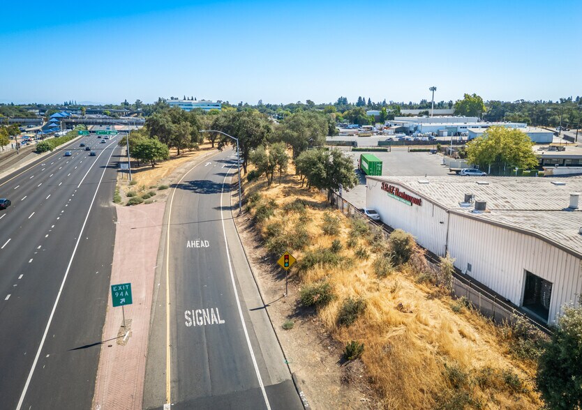 More Photos Of 3325-3327 Longview Dr, Sacramento Coworking Space